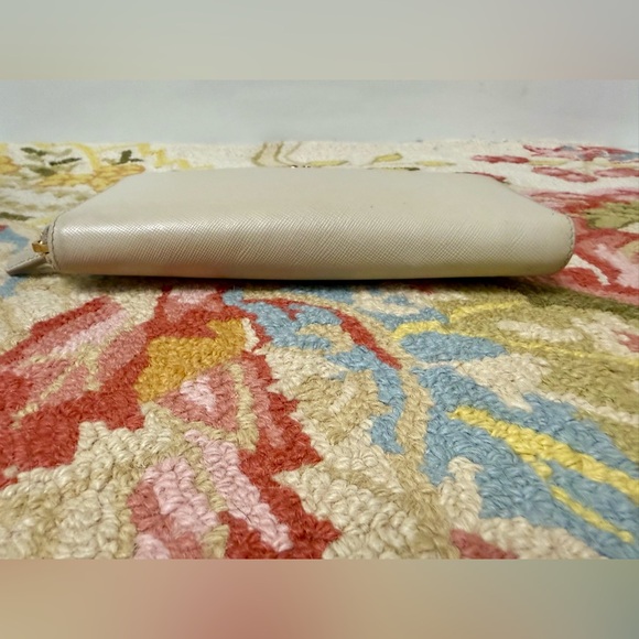 PRADA Gray Beige Saffiano 100% Leather Zip Around Continental Wallet - Picture 15 of 16